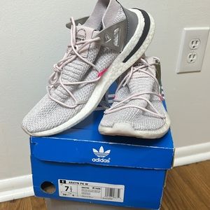 NEW w/Tags. Adidas “Arkyn PK”  sneakers